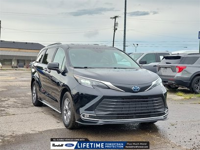 Used 2024 Toyota Sienna XLE