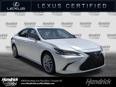 Used 2019 Lexus ES 300h w/ Luxury Package