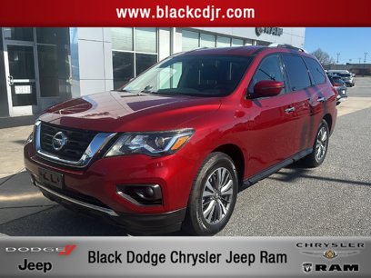 Used 2018 Nissan Pathfinder SV