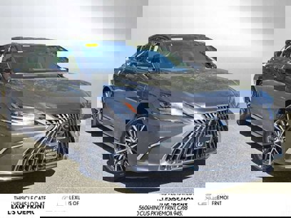 Certified 2025 Lexus ES 300h w/ Premium Package