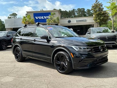 Certified 2024 Volkswagen Tiguan SE R-Line