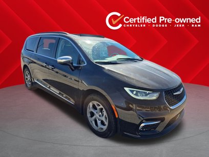 Certified 2023 Chrysler Pacifica Limited