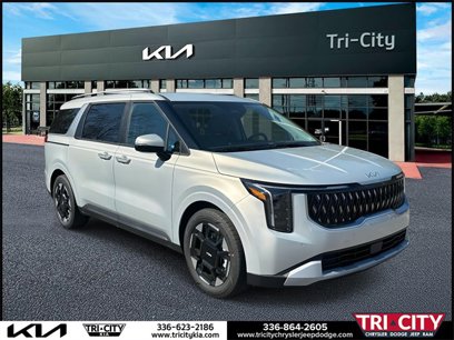 New 2025 Kia Carnival EX