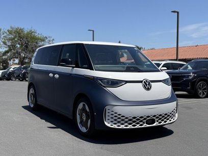 New 2025 Volkswagen ID. Buzz Pro S