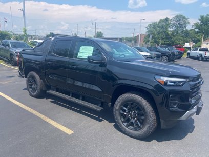 New 2025 Chevrolet Colorado Z71 w/ Midnight Edition