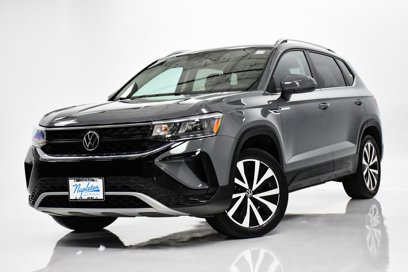 Used 2022 Volkswagen Taos SE