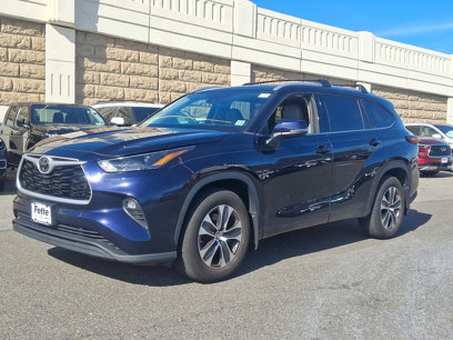 Used 2022 Toyota Highlander XLE