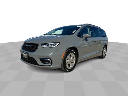 Used 2022 Chrysler Pacifica Limited