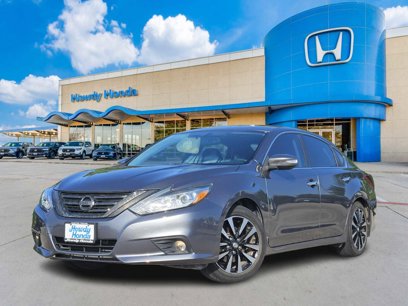 Used 2017 Nissan Altima 2.5 SV w/ Convenience Package
