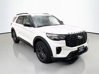 New 2025 Ford Explorer ST-Line w/ Premium Package