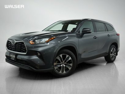 Used 2023 Toyota Highlander XLE