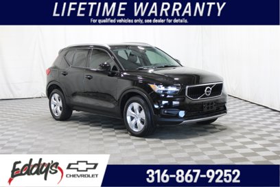 Used 2022 Volvo XC40 T4 Momentum