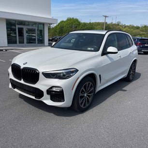 Used 2021 BMW X5 xDrive40i w/ M Sport Package