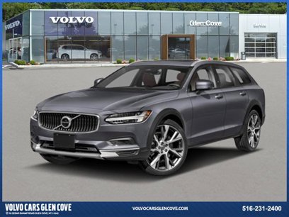 New 2025 Volvo V90 B6 Cross Country Ultra w/ Climate Package
