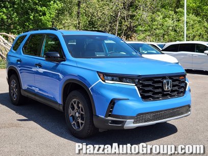 New 2025 Honda Pilot TrailSport