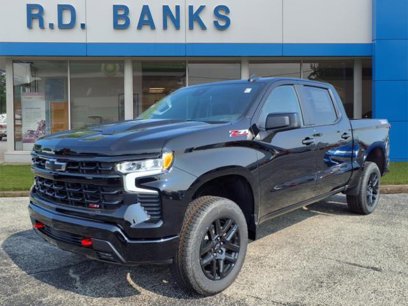 New 2025 Chevrolet Silverado 1500 LT Trail Boss w/ Convenience Package II