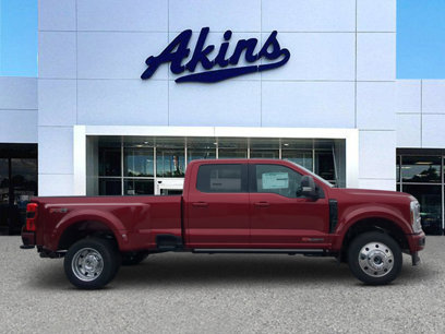 New 2025 Ford F450 Platinum w/ FX4 Off-Road Package