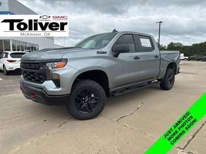 New 2025 Chevrolet Silverado 1500 Custom Trail Boss w/ LPO, Dark Essentials Package