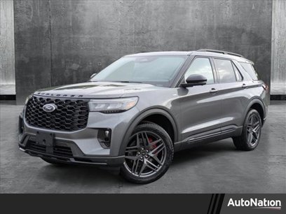 New 2025 Ford Explorer ST-Line w/ Premium Package