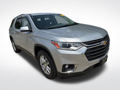 Used 2021 Chevrolet Traverse LT