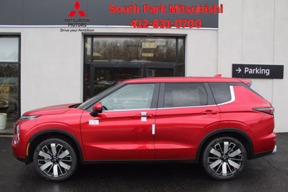 New 2025 Mitsubishi Outlander SE w/ Tech Package