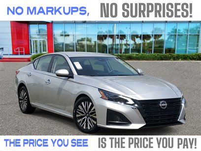 Used 2023 Nissan Altima 2.5 SV