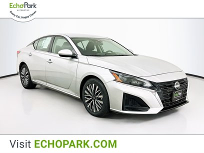 Used 2023 Nissan Altima 2.5 SV