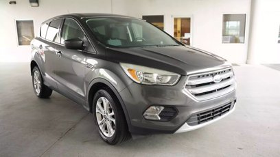 Used 2017 Ford Escape SE w/ SE Cold Weather Package