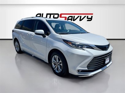 Used 2024 Toyota Sienna Platinum