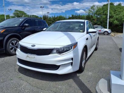 Used 2016 Kia Optima LX w/ LX Convenience Package