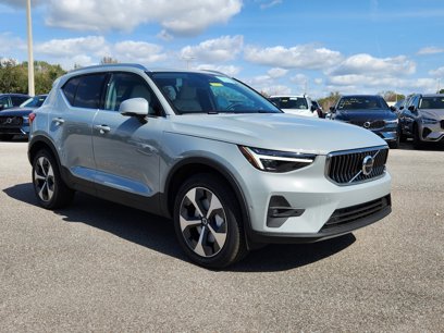 New 2025 Volvo XC40 B5 Plus w/ Protection Package Premier