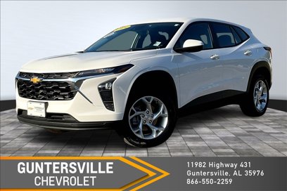 Used 2024 Chevrolet Trax LS w/ LS Convenience Package