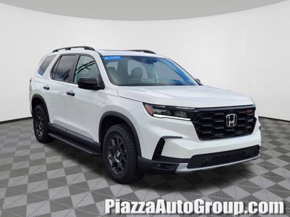 Certified 2025 Honda Pilot TrailSport