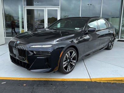 New 2025 BMW 740i w/ Executive Package