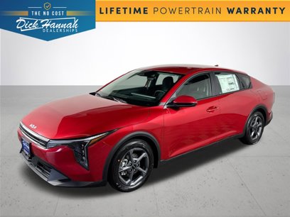 New 2025 Kia K4 LXS