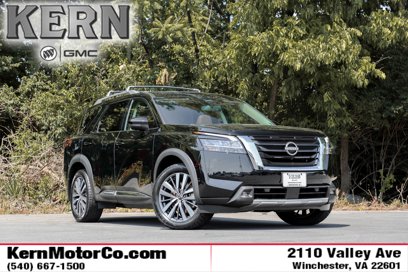 Used 2022 Nissan Pathfinder Platinum w/ Cargo Package