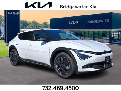 New 2025 Kia EV6 Light w/ Light LR Technology Package