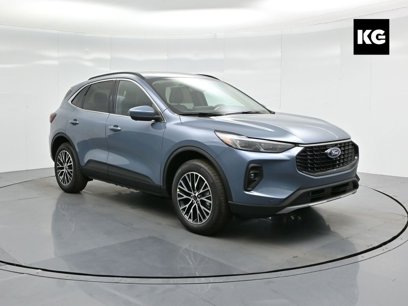 New 2025 Ford Escape SE w/ PHEV Premium Package
