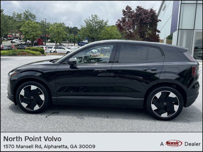 New 2025 Volvo EX30 Plus w/ Protection Package Premier