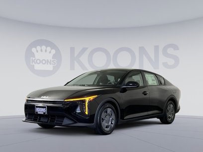 New 2025 Kia K4 LX