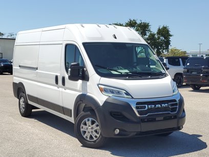 New 2025 RAM ProMaster 2500 w/ Quick Order Package 22G SLT