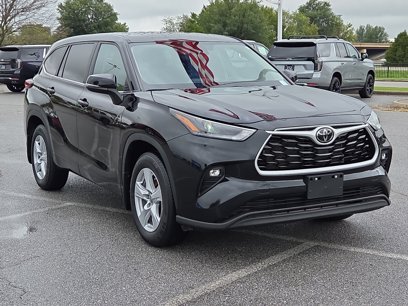 Used 2024 Toyota Highlander LE