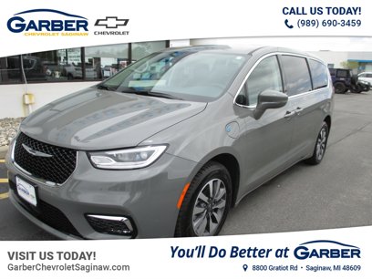 Used 2022 Chrysler Pacifica Touring-L