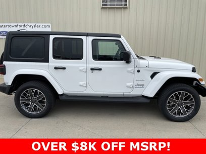 New 2023 Jeep Wrangler Unlimited Sahara w/ Cold Weather Group