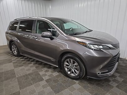 Used 2021 Toyota Sienna XLE w/ XLE Plus Package