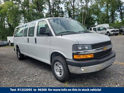 New 2024 Chevrolet Express 3500 Extended
