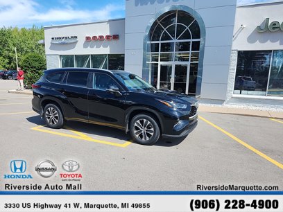 Used 2023 Toyota Highlander XLE