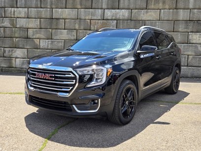 Used 2024 GMC Terrain SLT