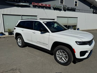 New 2025 Jeep Grand Cherokee Laredo X w/ Luxury Tech Group I