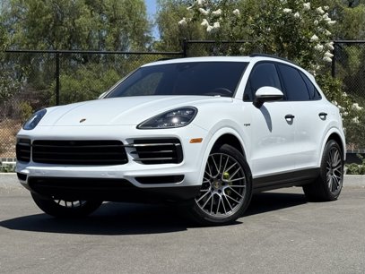 Certified 2022 Porsche Cayenne Platinum Edition